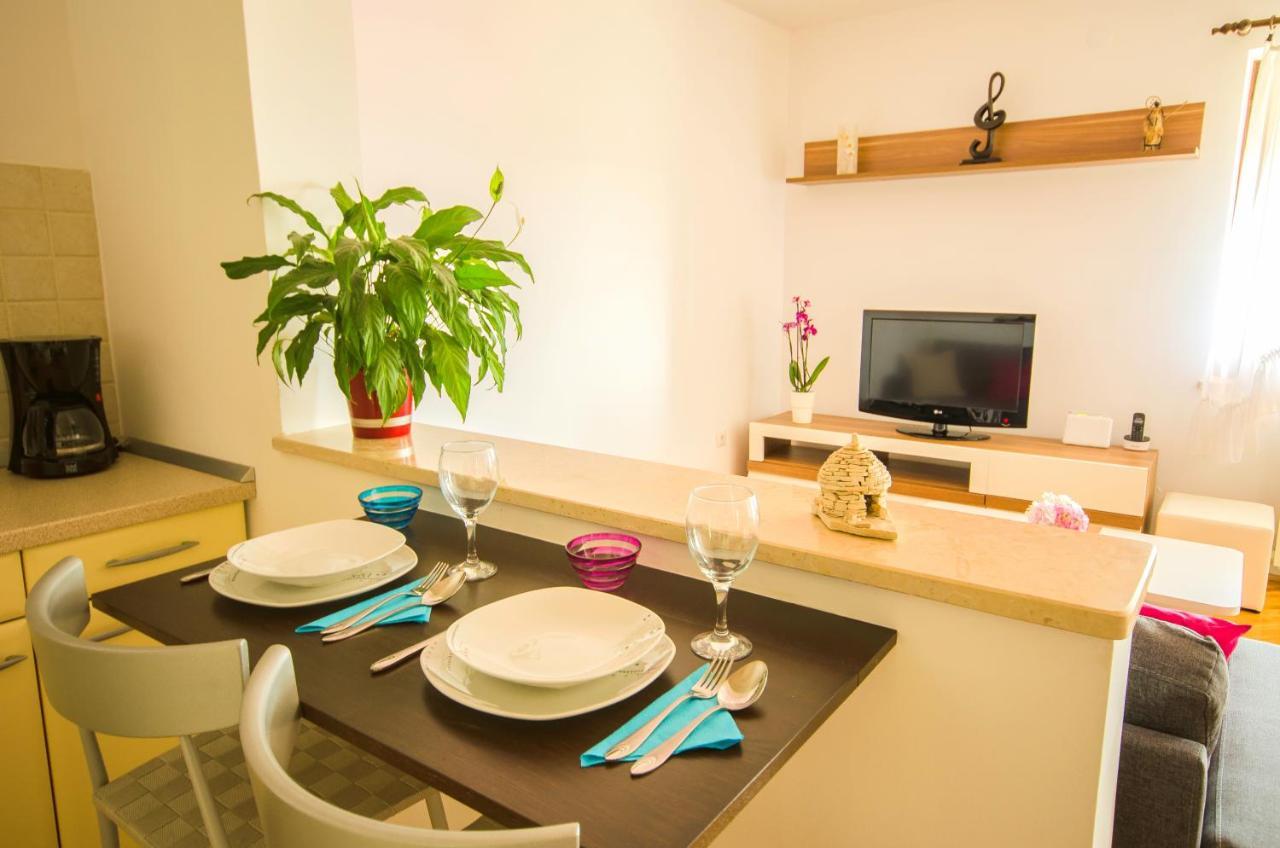 Apartment Ivis Vinkuran Eksteriør billede