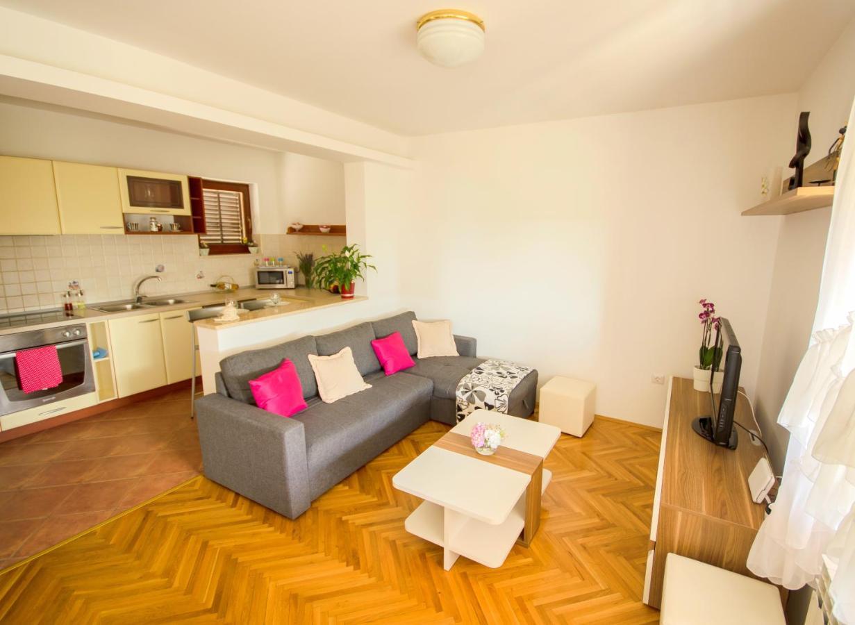 Apartment Ivis Vinkuran Eksteriør billede