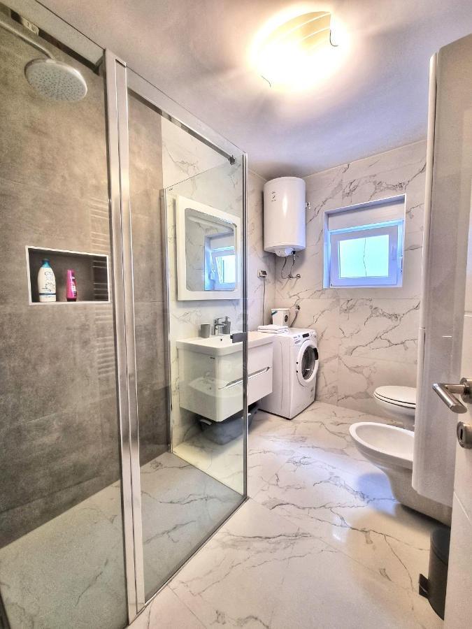 Apartment Ivis Vinkuran Eksteriør billede