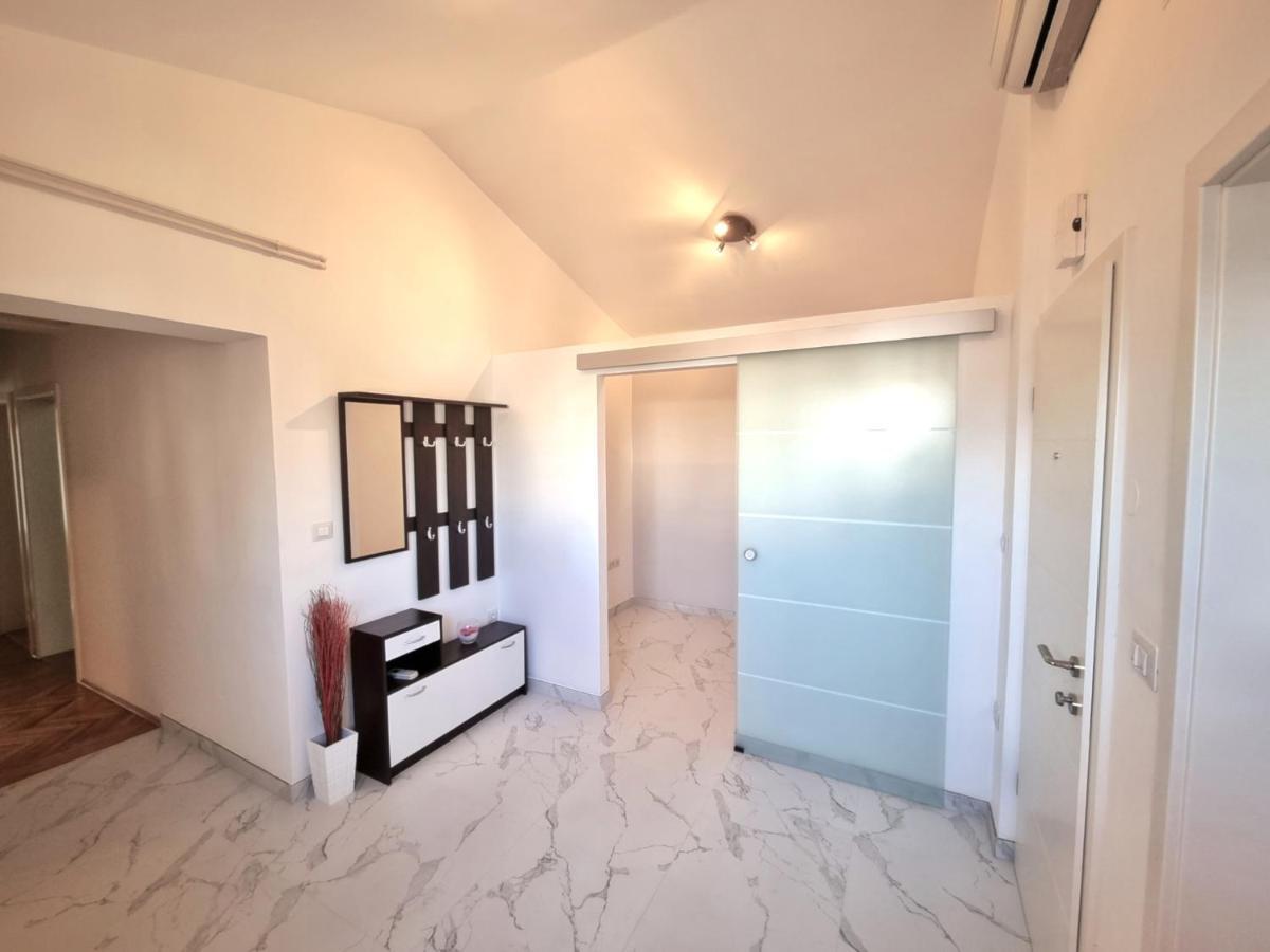Apartment Ivis Vinkuran Eksteriør billede